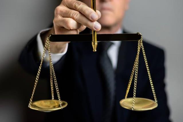 Segurança jurídica: o que realmente torna uma negociação segura?